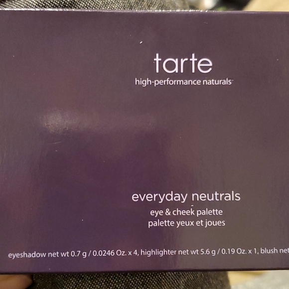 NIB! Tarte Everyday Neutrals Eye and Cheek Palette - Picture 3 of 4